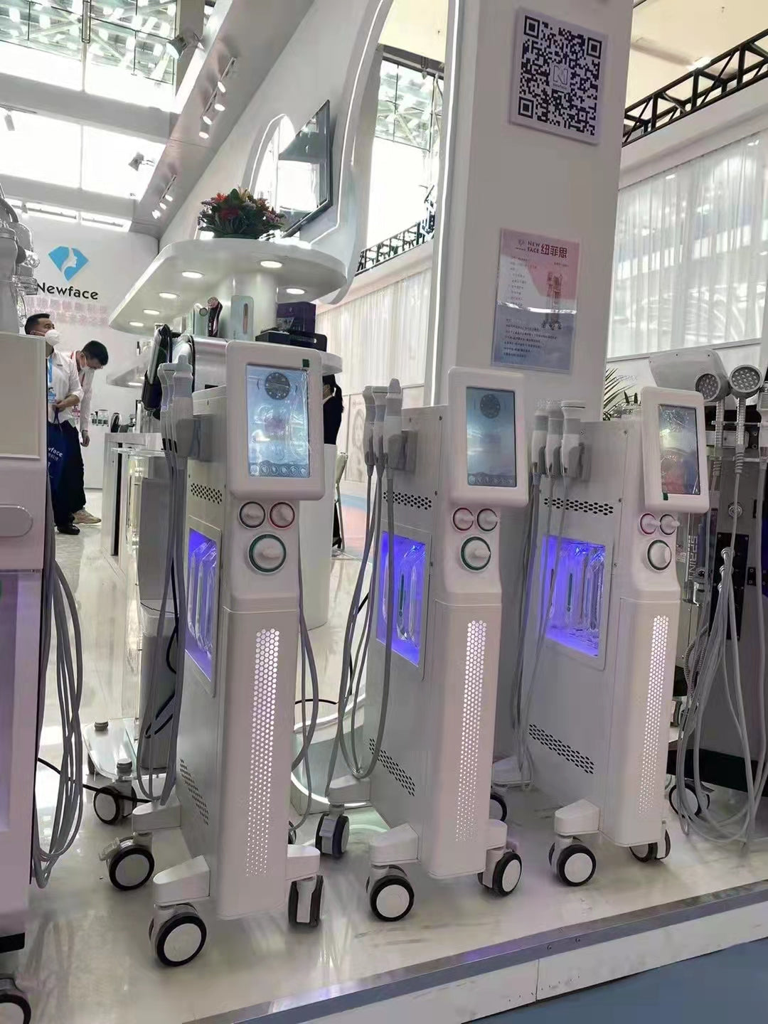 6 in 1 Ultrasonic Therapy Machine Oxygen Atomizer Microdermabrasion